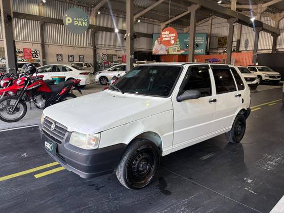 FIAT UNO 1.0 MPI MILLE FIRE 8V FLEX 4P MANUAL FIAT UNO 1.0 MPI MILLE FIRE 8V FLEX 4P MANUAL